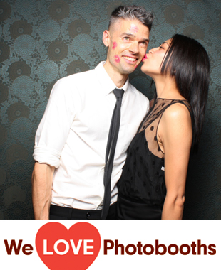 Th Green Building Photo Booth Image