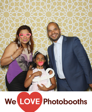 Crabtree's Kittle House Inn Photo Booth Image