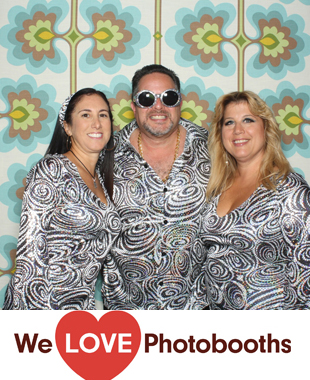 The Raven and the Peach Photo Booth Image