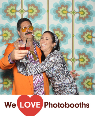 The Raven and the Peach Photo Booth Image