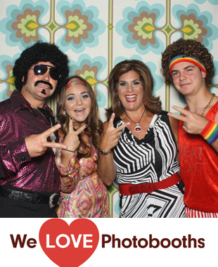 The Raven and the Peach Photo Booth Image