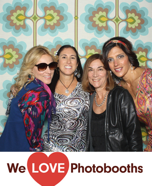 The Raven and the Peach Photo Booth Image