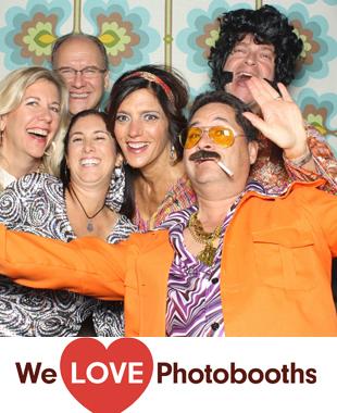 The Raven and the Peach Photo Booth Image
