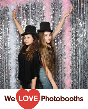 Bistro Chat Noir Photo Booth Image