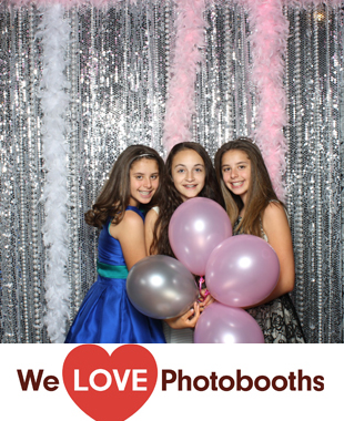 Bistro Chat Noir Photo Booth Image