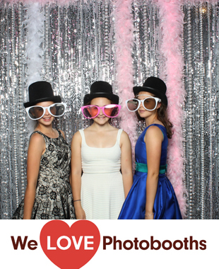 Bistro Chat Noir Photo Booth Image