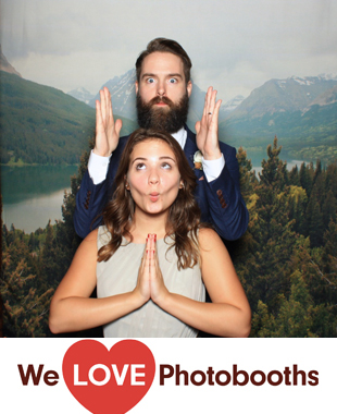 The Roxbury Barn Photo Booth Image
