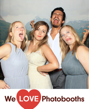 The Roxbury Barn Photo Booth Image