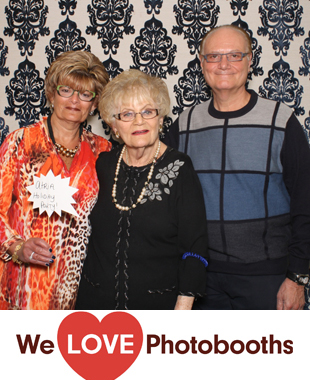 Atria on Roslyn Harbor Photo Booth Image