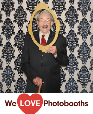 Atria on Roslyn Harbor Photo Booth Image