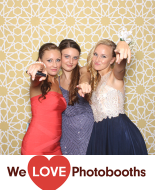 Chateau La Mer Photo Booth Image