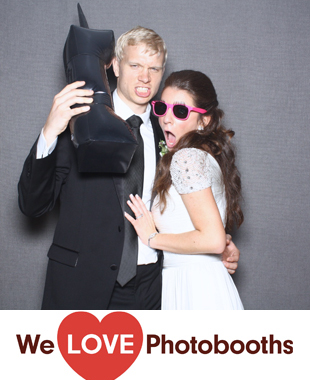 Red Maple Vineyard Photo Booth Image