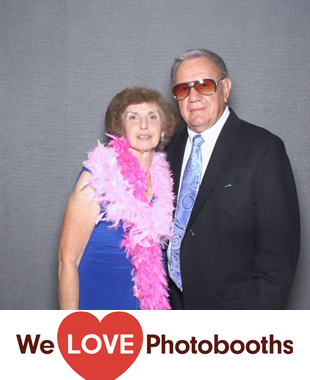 Red Maple Vineyard Photo Booth Image
