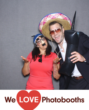 Red Maple Vineyard Photo Booth Image