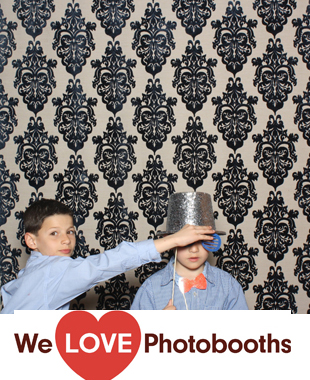 Crest Hollow Country Club Photo Booth Image