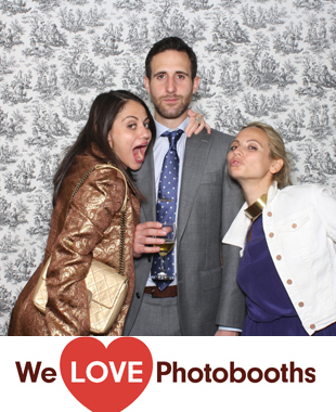 Water's Edge Photo Booth Image