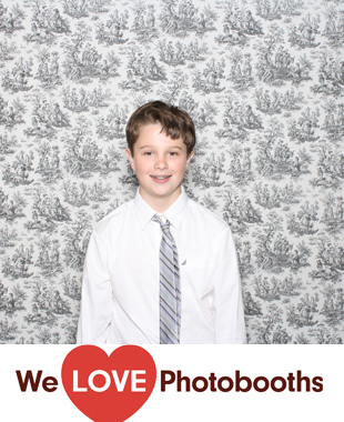 Water's Edge Photo Booth Image