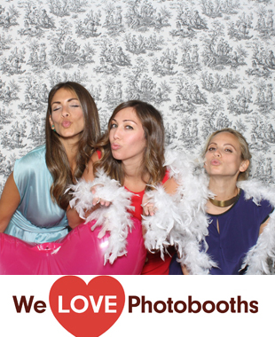 Water's Edge Photo Booth Image