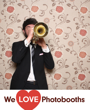 Brecknock Hall Photo Booth Image