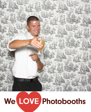 The Inn at New Hyde Park Photo Booth Image