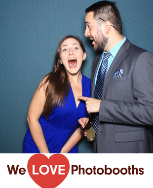 The Barns at Wesleyan Hill Photo Booth Image