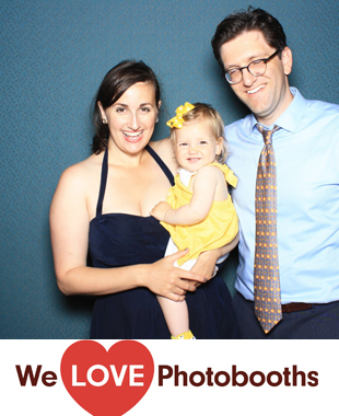 The Barns at Wesleyan Hill Photo Booth Image