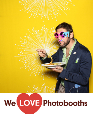 Upstairs at The Kimberly Hotel Photo Booth Image