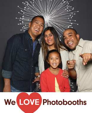 DJ's International Buffet Bar and Grill Photo Booth Image