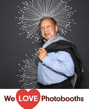 DJ's International Buffet Bar and Grill Photo Booth Image