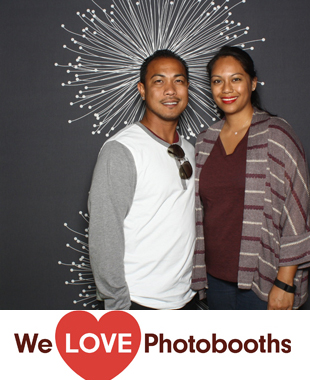 DJ's International Buffet Bar and Grill Photo Booth Image