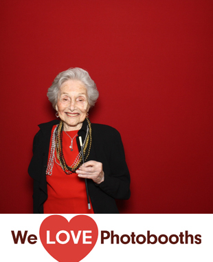 Atria on Roslyn Harbor Photo Booth Image