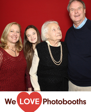 Atria on Roslyn Harbor Photo Booth Image