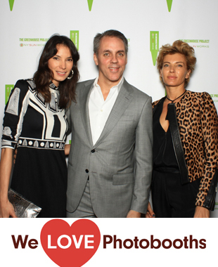 The Top of The Standard Photo Booth Image