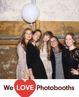 NY Photo Booth Image from The Greenpoint Loft in Brooklyn, NY
