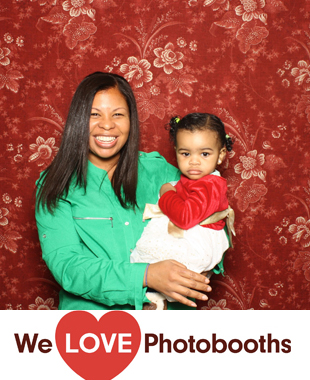 Pine Bar and Grill Photo Booth Image