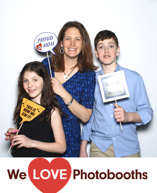 Oceans 8 at Brownstone Billiards Photo Booth Image