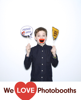 Oceans 8 at Brownstone Billiards Photo Booth Image
