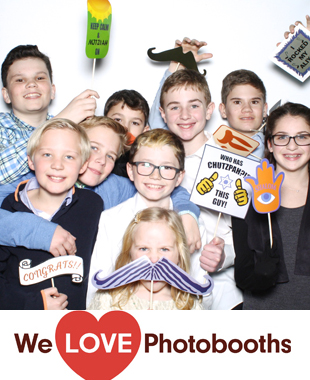 Oceans 8 at Brownstone Billiards Photo Booth Image