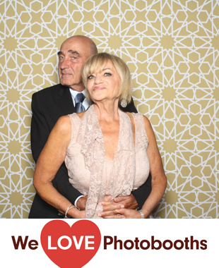 Red Maple Vineyard Photo Booth Image