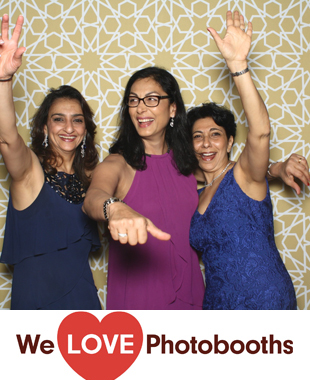 Red Maple Vineyard Photo Booth Image