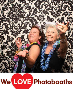 The Lakeside Manor Photo Booth Image