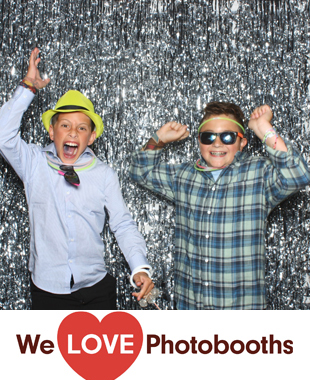 Shelter Rock Jewish Center Photo Booth Image