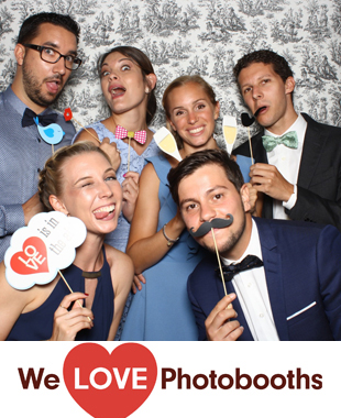 620 Loft and Garden Photo Booth Image