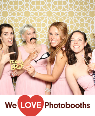 Metropolitan Building Photo Booth Image