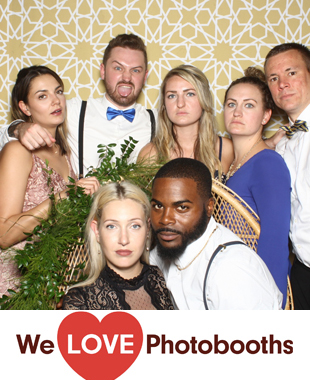 WoodsEdge Farm Photo Booth Image