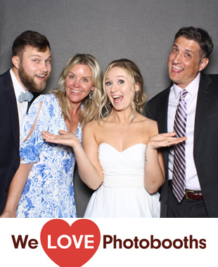 The Lakehouse Inn Photo Booth Image
