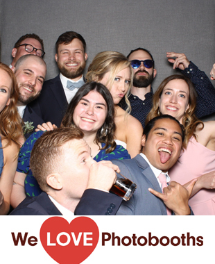The Lakehouse Inn Photo Booth Image