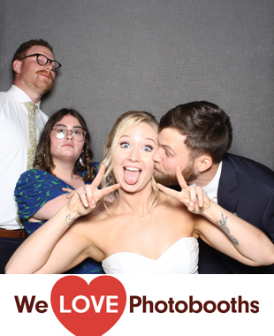 The Lakehouse Inn Photo Booth Image