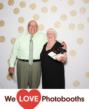 Holly Hedge Estate Photo Booth Image