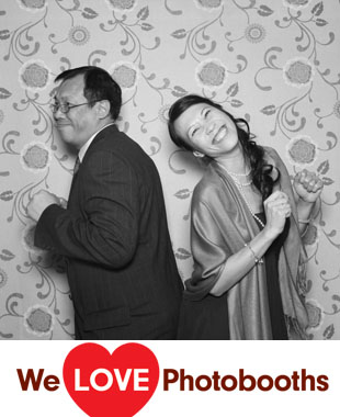 Estate at The Three Village Inn Photo Booth Image